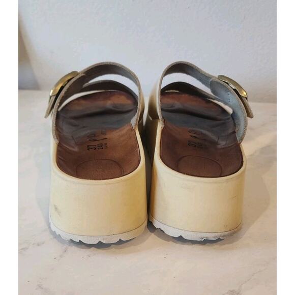 Papillio Birkenstock Sandals
Almina Wide Bone Leather Straps Raffia EU 37 US 6 - Picture 8 of 12